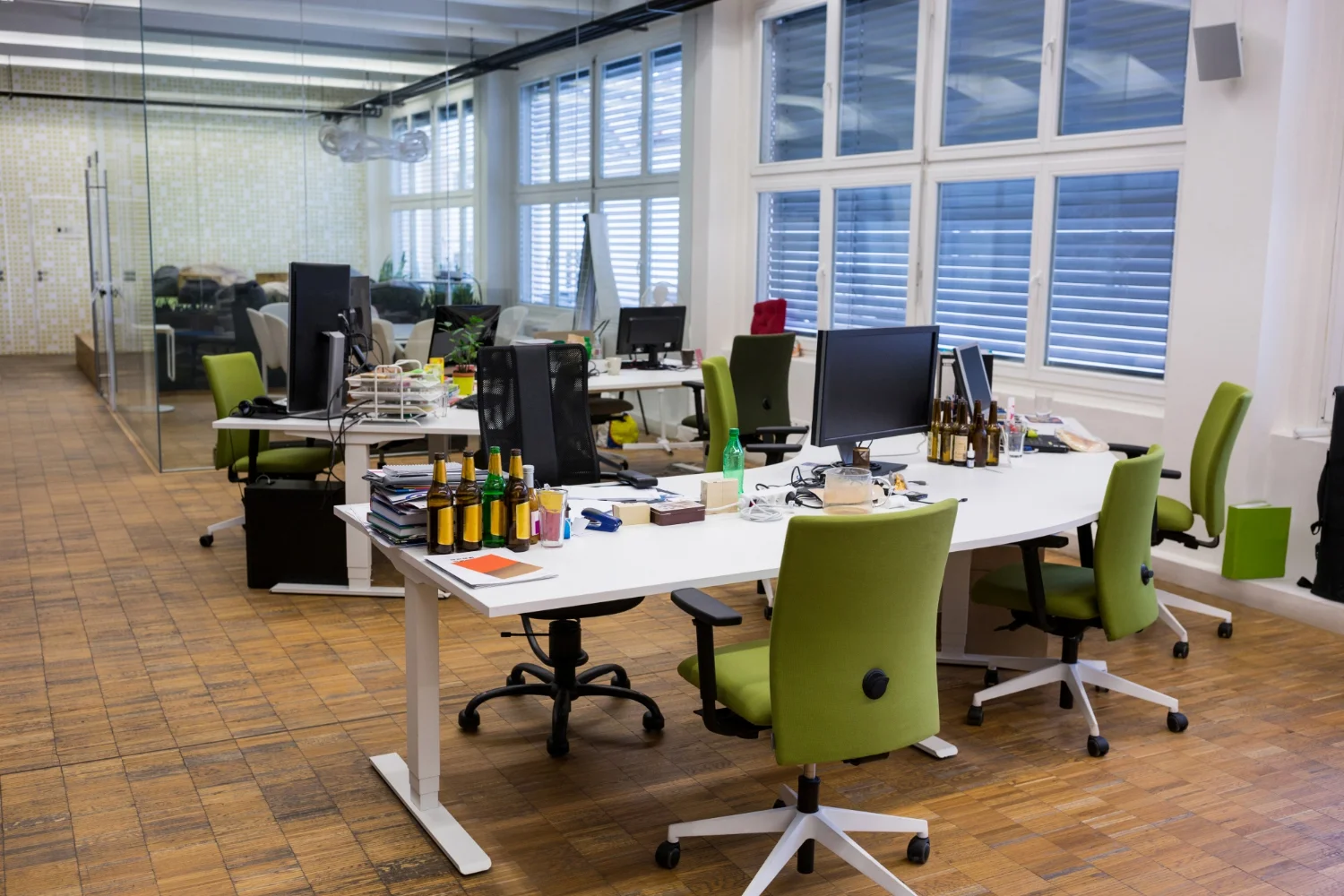 Fully Furnished Office — 180 sq.ft, Wagle Estate Thane