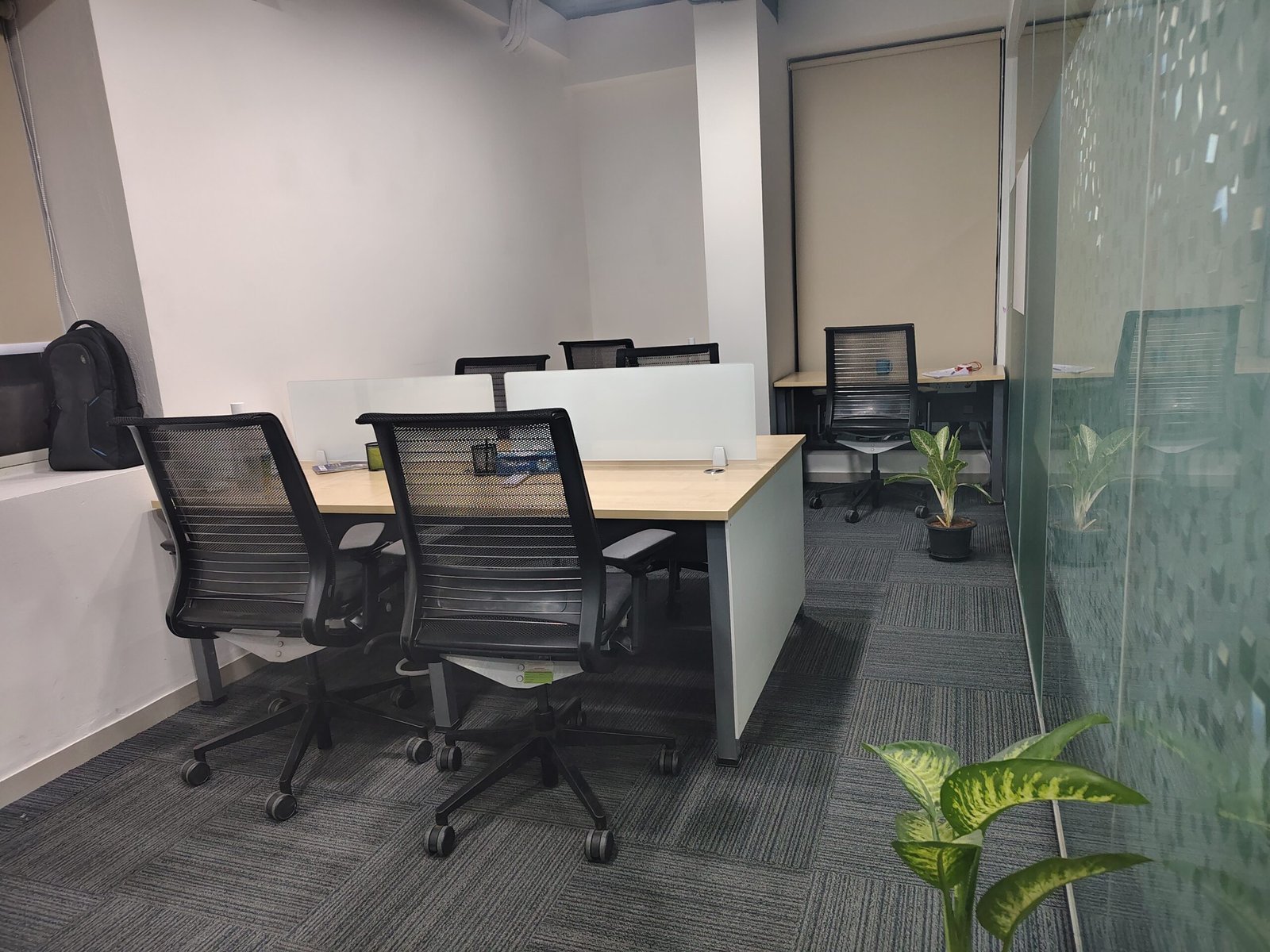 Hot Desk — Near Thane Station (Naupada)